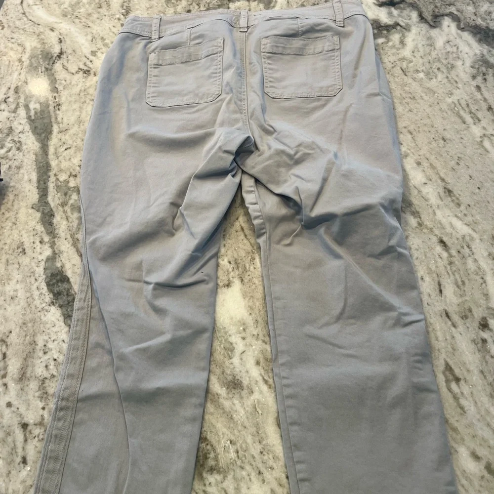 Torrid feel the fit gray pants‎ size 14
